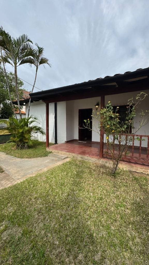 Casa en B° Grupo Habitacional Aeropuerto, foto 2