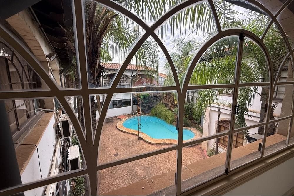 Residencia antigua con carácter único y alto potencial en Asunción, foto 2