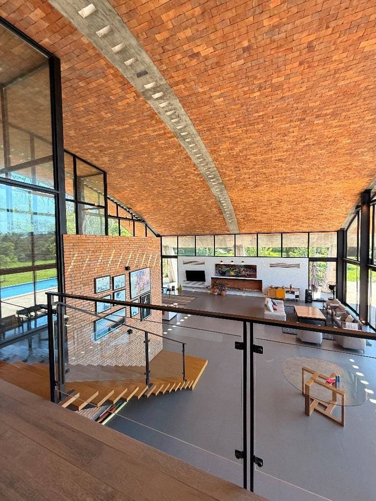 Lujosa y exclusiva casa en venta en barrio cerrado surubi'i, foto 4