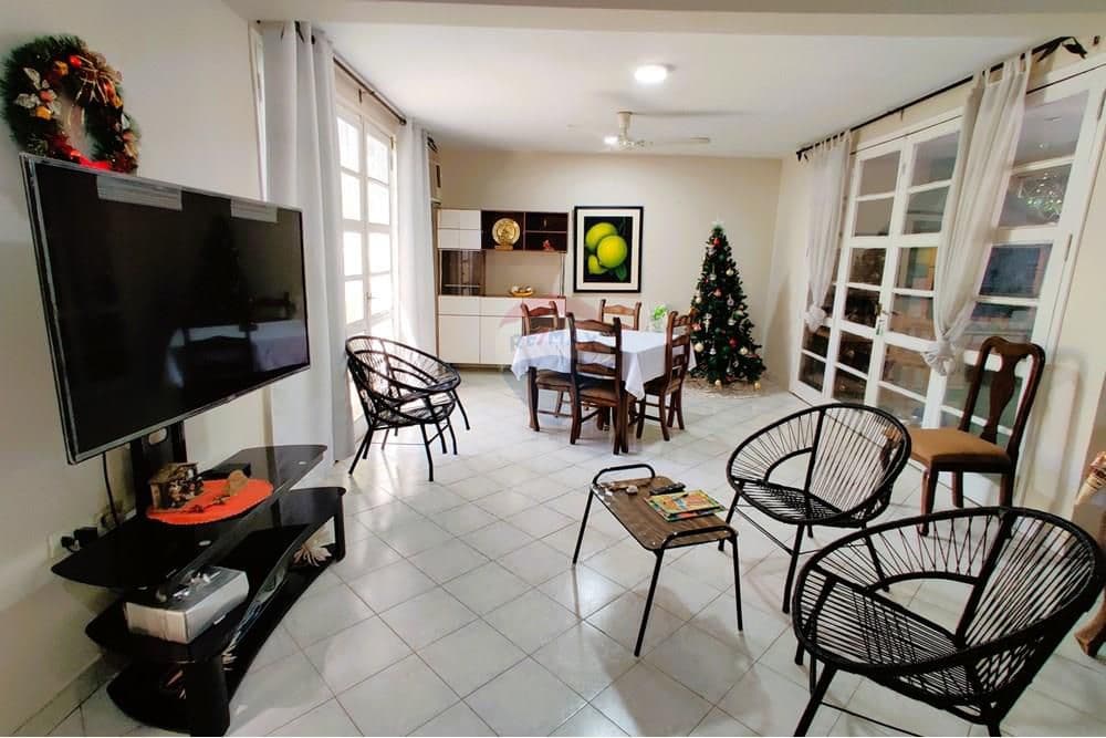 Casa en barrio Jara — foto 3