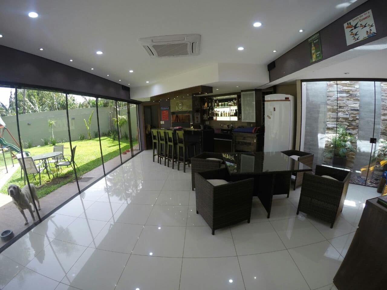hermosa residencia en barrio Ykua Sati — foto 1