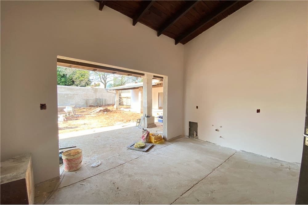 Amplia casa con inmejorable ubicación sobre sucre — foto 5