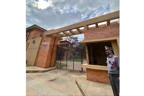 Casa-Venta-PY Central San Lorenzo Laurelty Laguna Grande Río Paraguay, foto 3