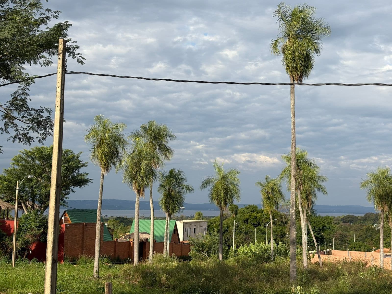 – Terreno en Areguá con vista al Lago Ypacaraí, foto 2