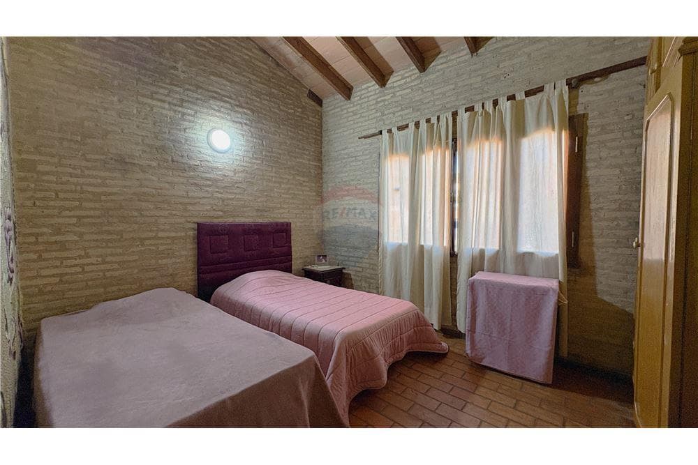 Se Vende Casa En Cuarto Barrio Luque Frente A Condominios Boulevar, foto 5