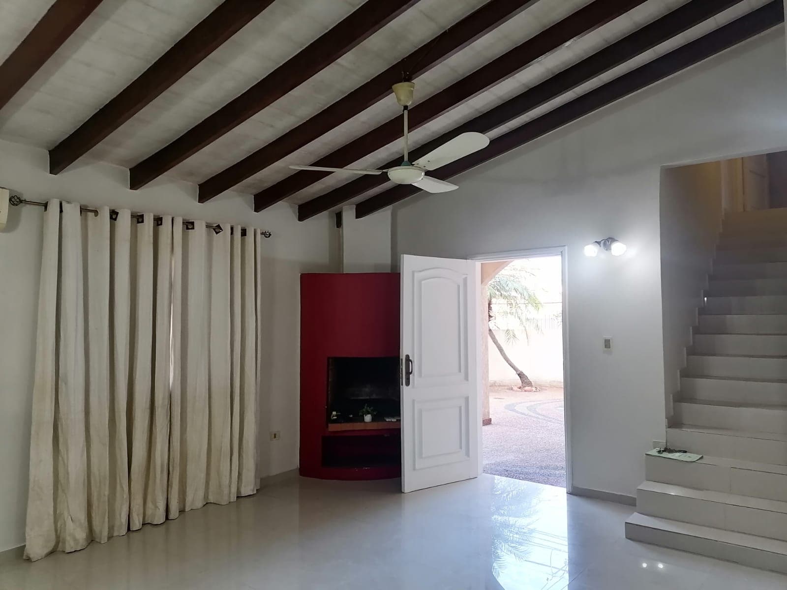 Casa para Oficina/Vivienda.Barrio Mcal.Estigarribia.Cerca Mcal.Lopez, foto 2