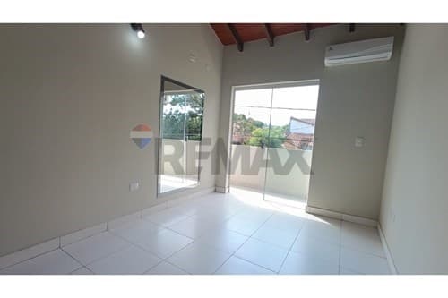 De departamento, lambare, foto 4