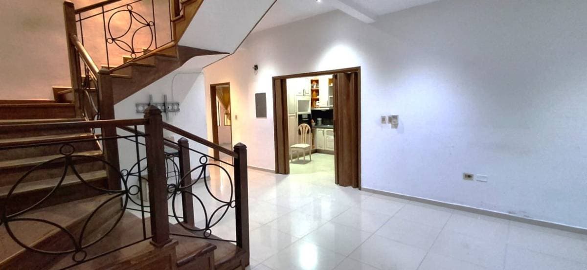 Amplia casa en alquiler en Lambaré – zona canal 13!, foto 4