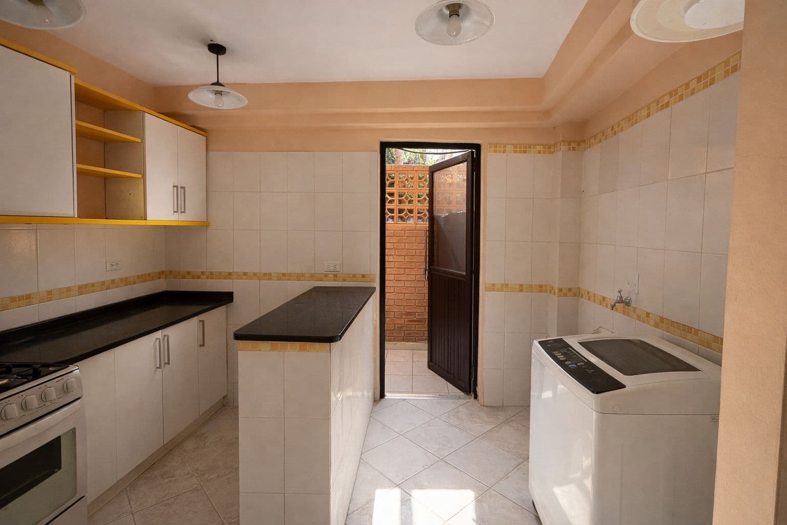 Hermoso departamento en fdo de la mora zona norte, foto 2