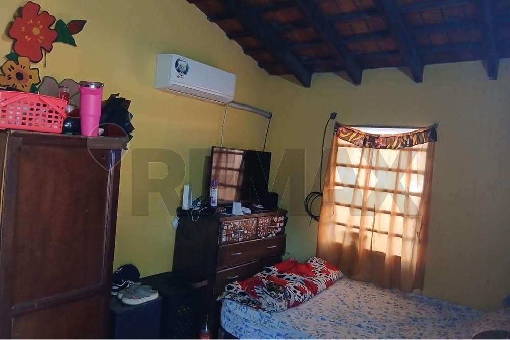 Casa - Venta - Luque, Central, Paraguay, Gran potencial!, foto 5