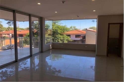 Departamento-Venta- Mburicaó, Asunción, foto 3