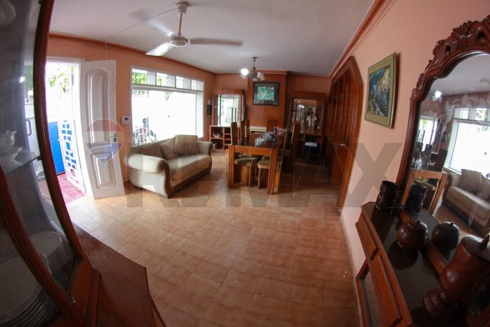 Se Alquila Amplia Casa c/piscina.Para Empresa/Vivienda.Virgen del Huerto — foto 2