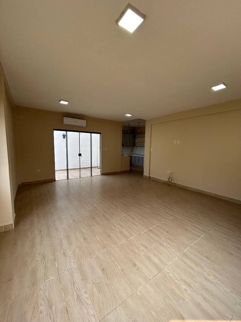En alquiler duplex en loma pyta asuncion, foto 3