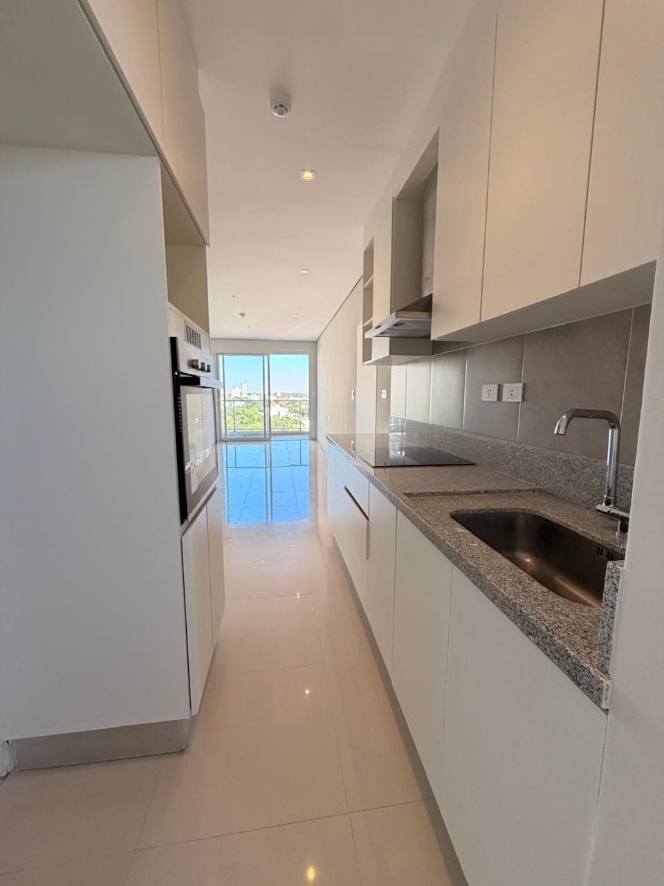 A pasos del paseo la galería - departamento de 2 dormitorios con 2 cocheras, foto 2