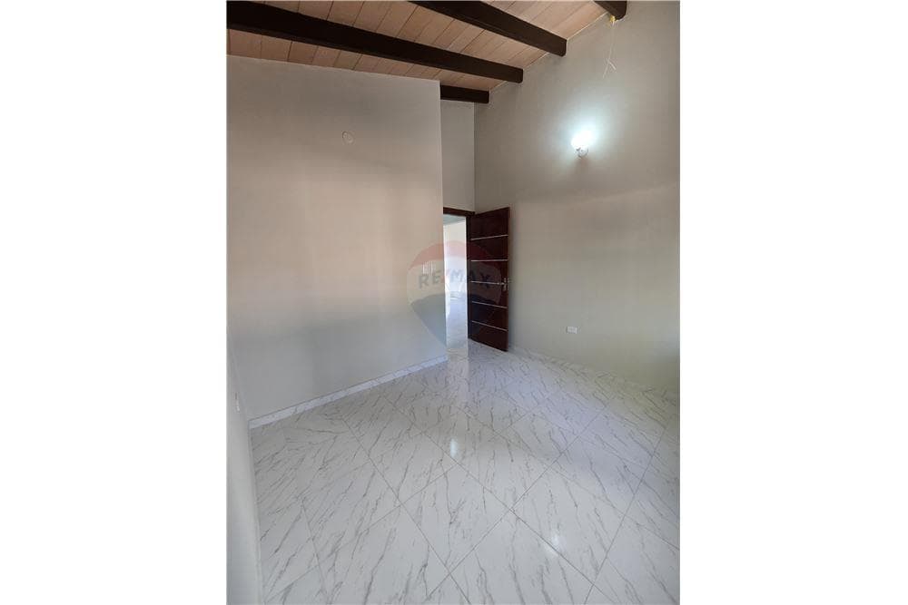 Casa - Venta - Paraguay Central Luque, foto 5