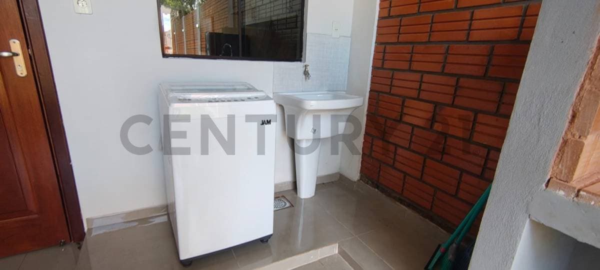 Hermoso Chalet En Capiata, foto 4