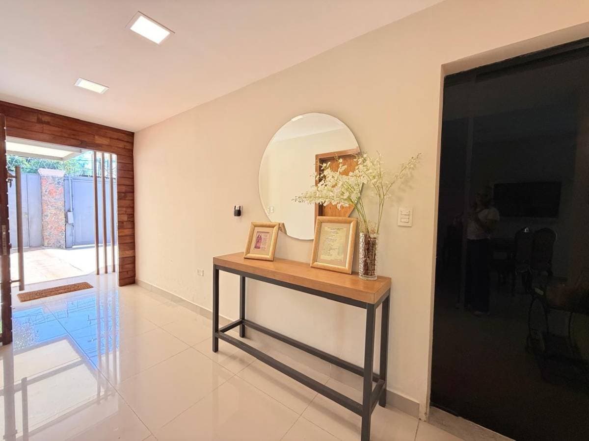 En venta residencia de 4 habitaciones