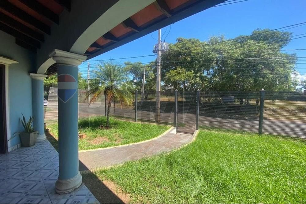 Casa en venta en esquina, loma merlo Luque, foto 2