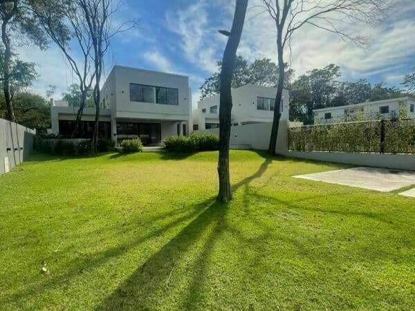 Casa a estrenar a la venta en San Bernardino