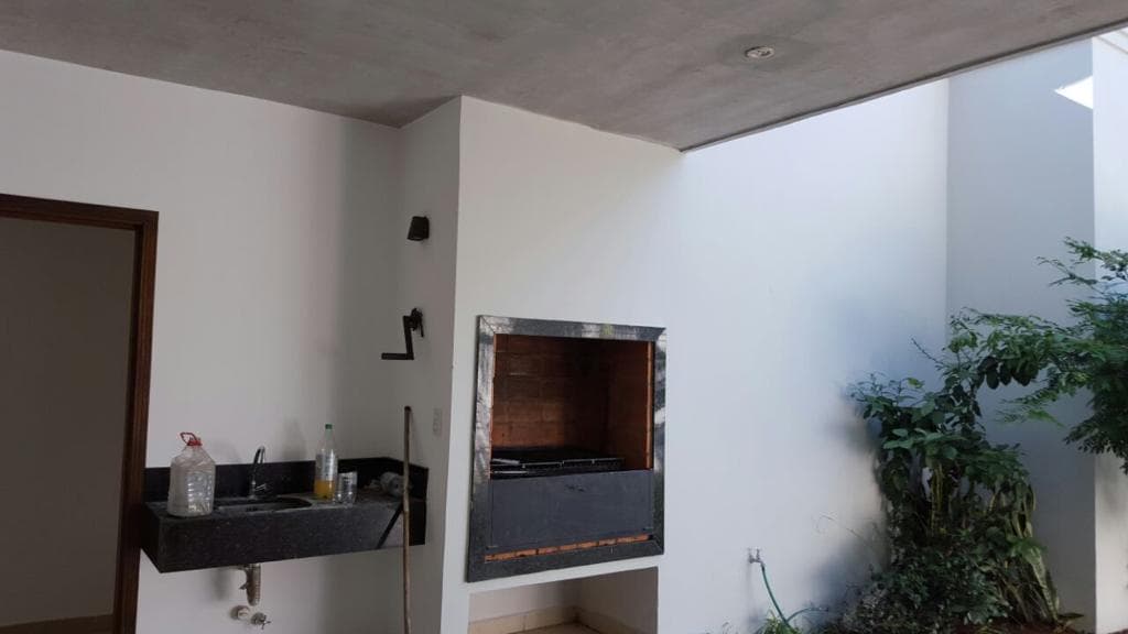 Alquiló casa pareada Moderna Zona Mburucuya, foto 3
