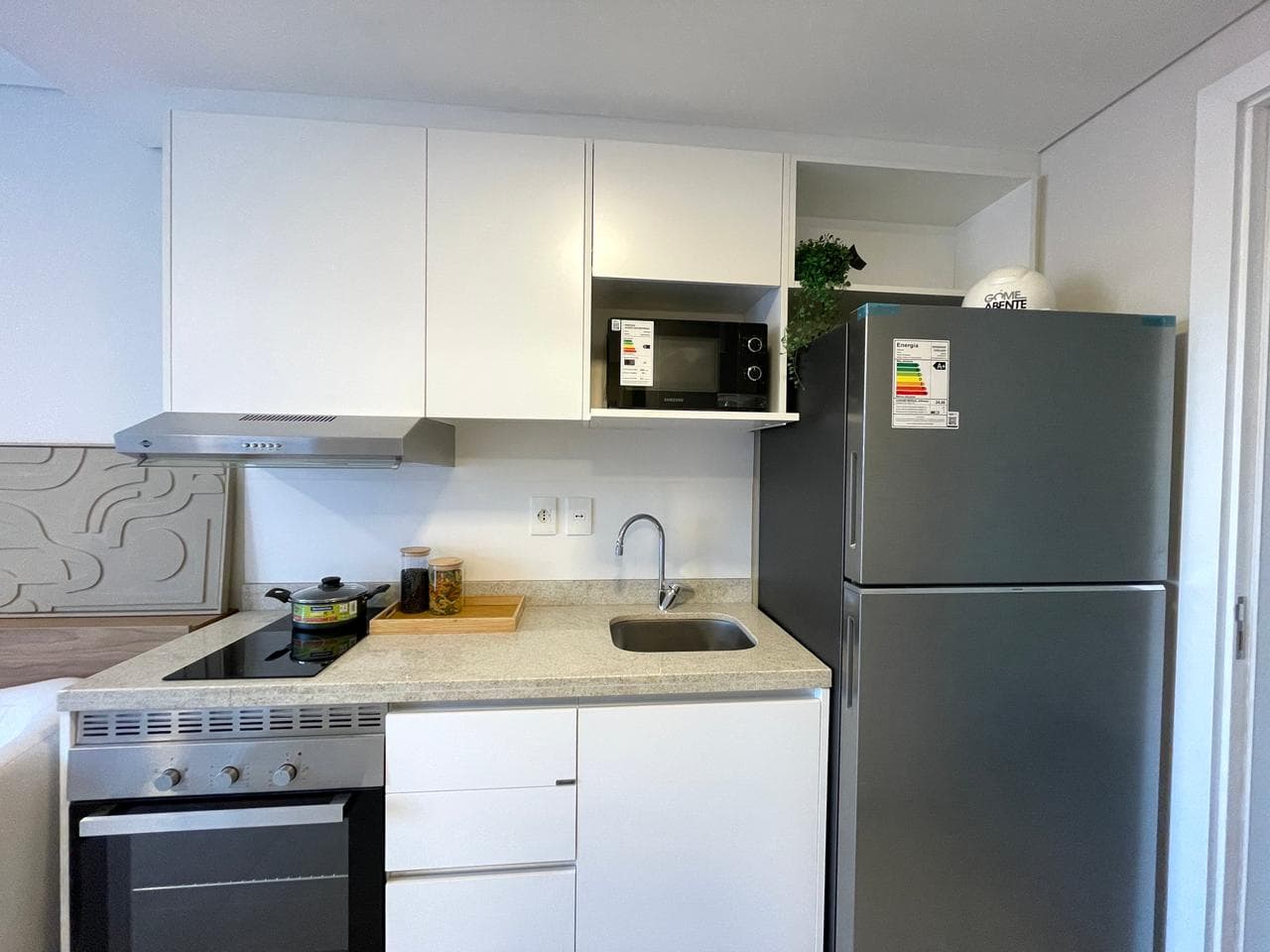 En venta departamento en Mariano Roque Alonso, foto 2