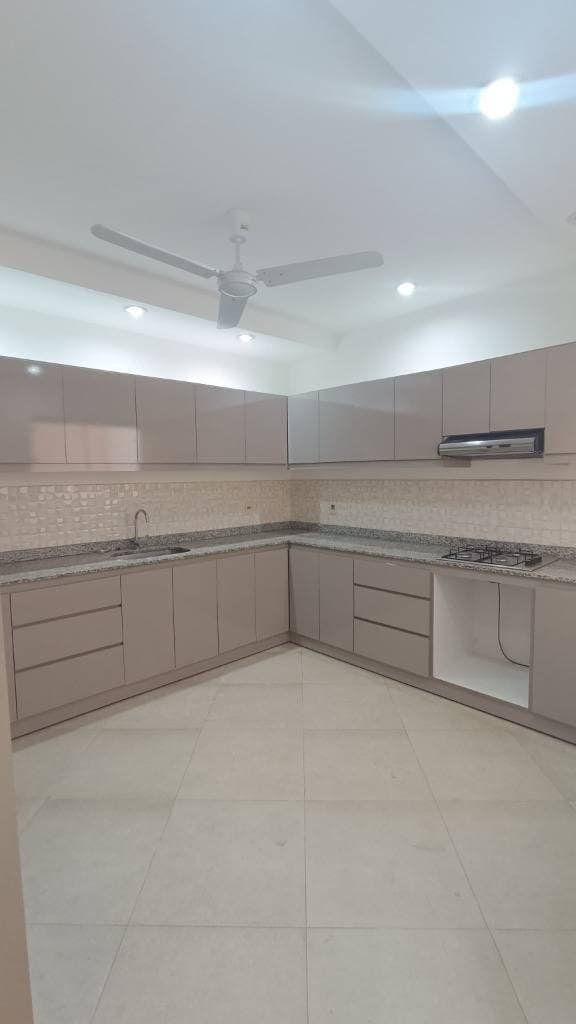 Duplex en Fernando de la Mora zona sur — foto 3