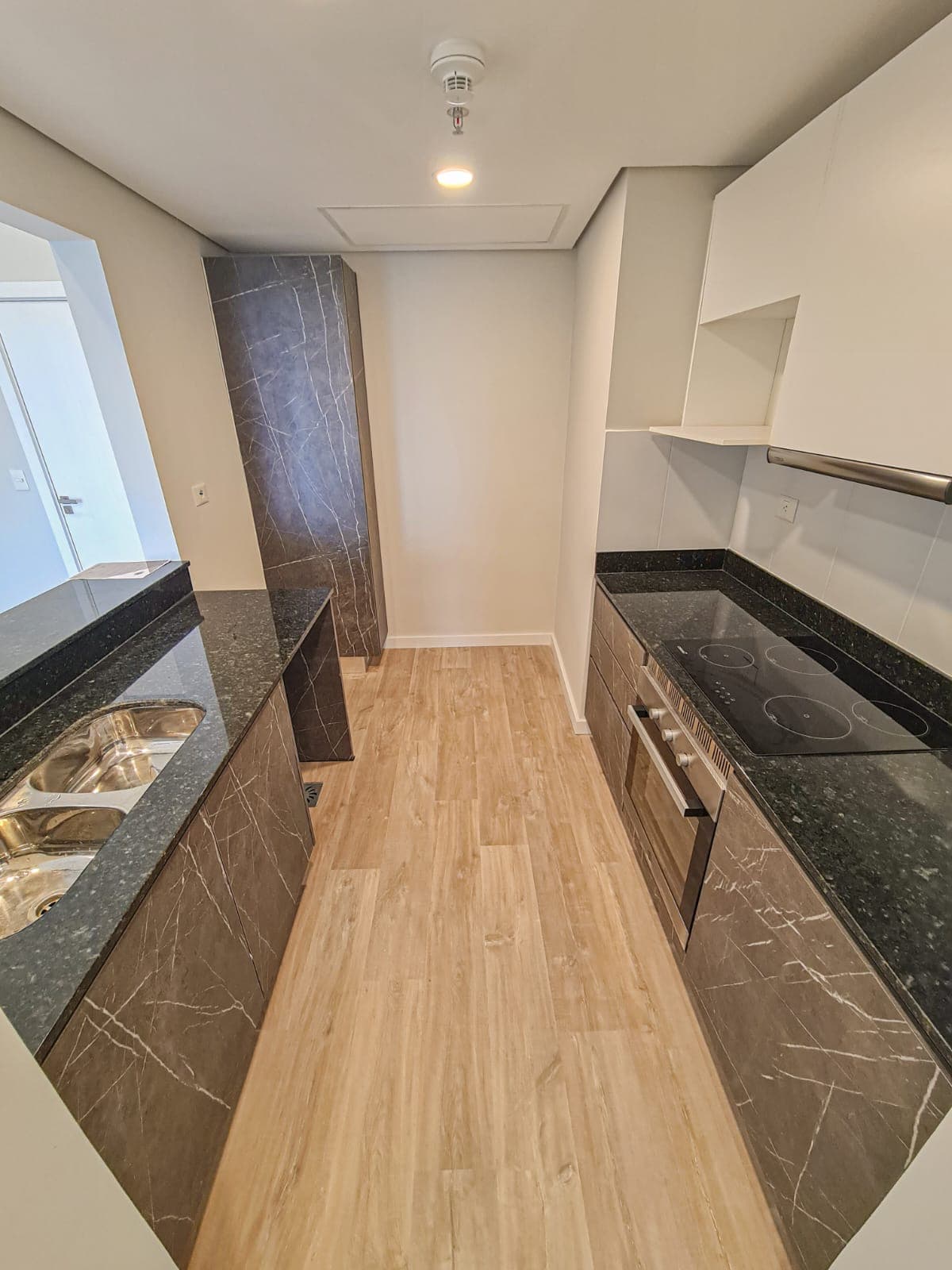 En alquiler departamento de dos dormitorios en Las Lomas, foto 4