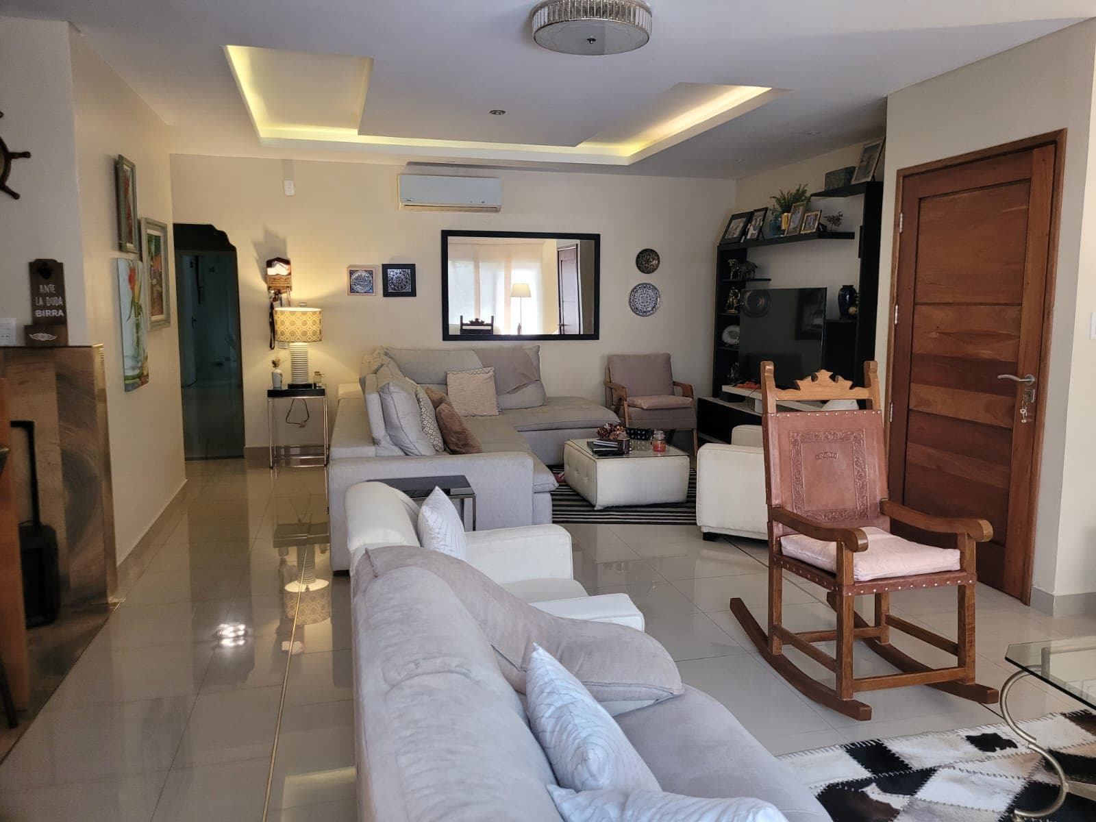 Hermosa casa en Trinidad en excelente ubicación, a una cuadra de sacramento, foto 2