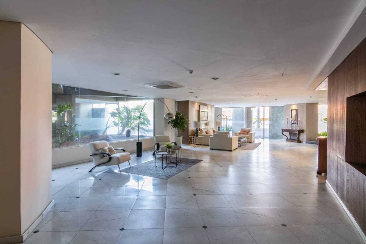 En venta departamento con vista a la bahia en el edificio karimi, foto 1