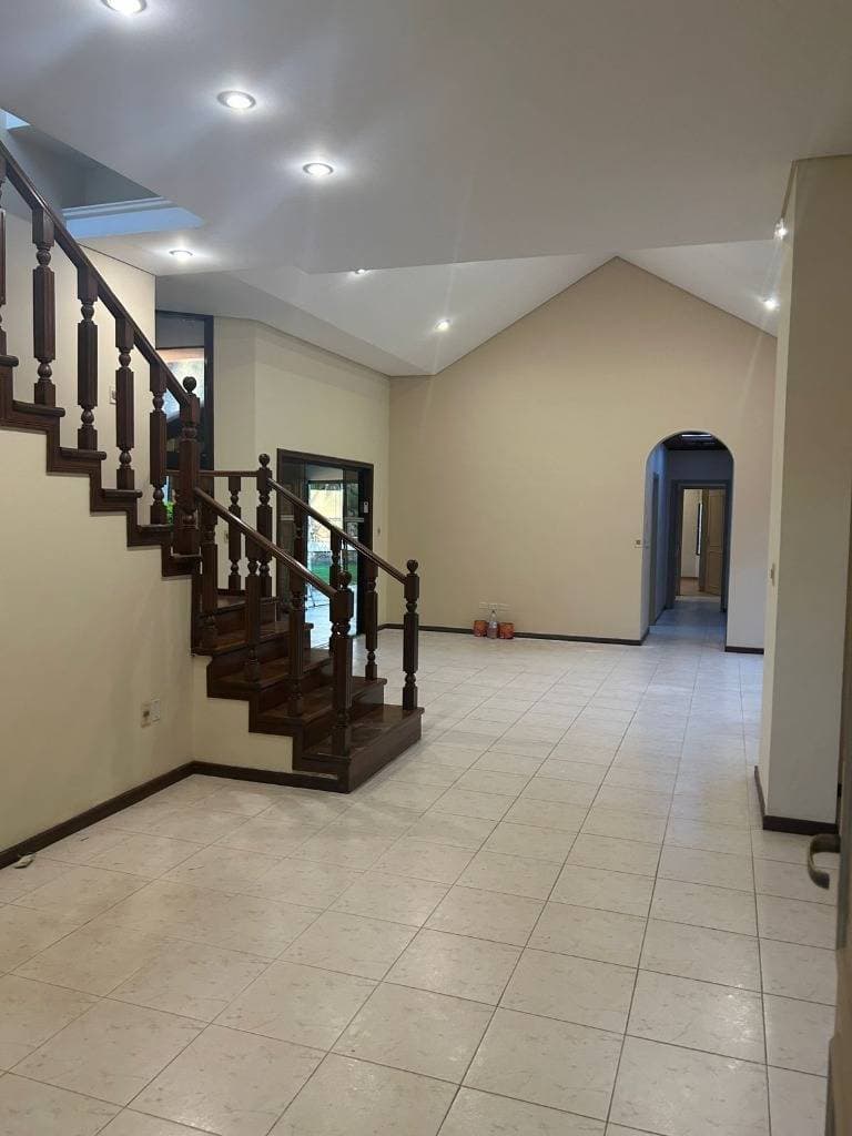 Hermosa Residencia en Alquiler — foto 1