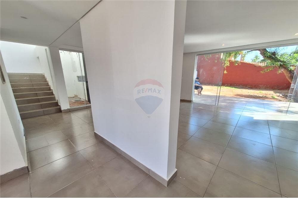 Casa a estrenar en Luque loma merlo — foto 3