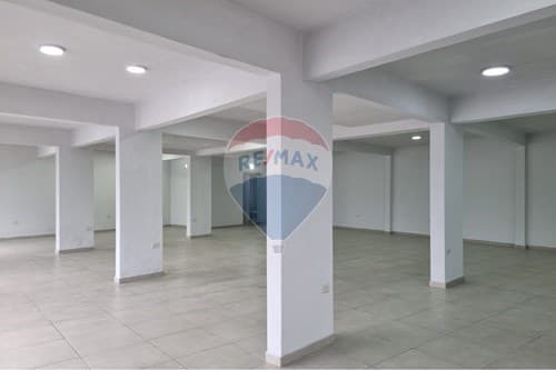Local Comercial-Alquiler-PY Asunción Loma Pytá, foto 2