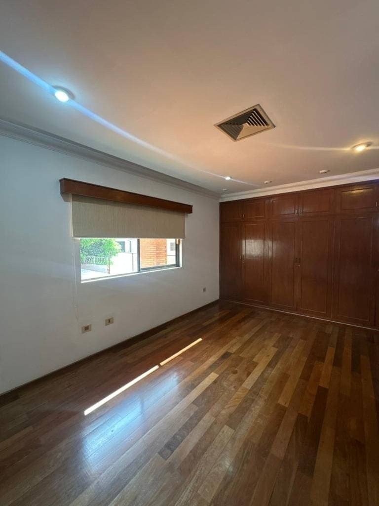 Casa de 4 habitaciones en suite zona colegio cristo rey, foto 5