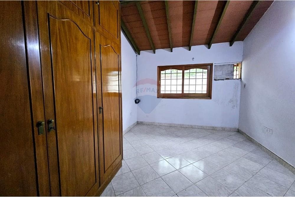 En venta hermosa casa en esquina sobre m lopez, foto 3