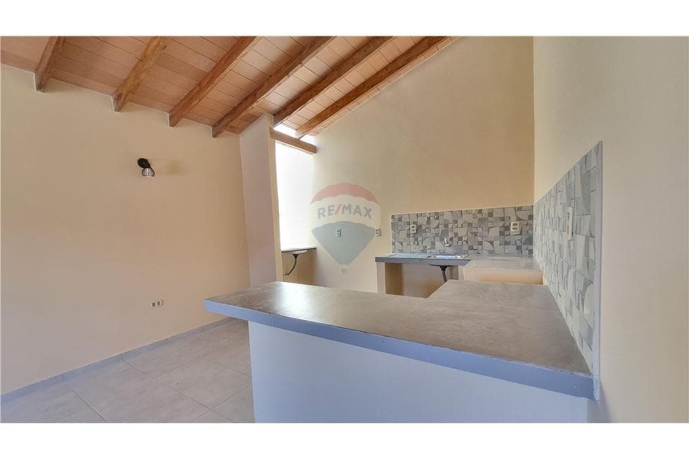 Casa - Venta - Villa Elisa, Paraguay, foto 5