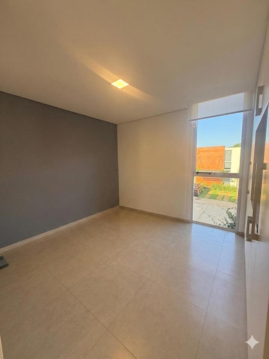 Dúplex En Alquiler En Barrio Cerrado Laurelty Luque | 2 Suites + Patio, foto 3