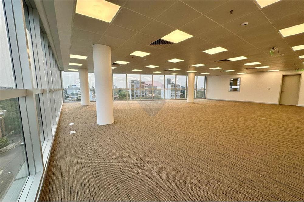 Oficina a la venta en edificio park plaza con 6 ch, foto 3
