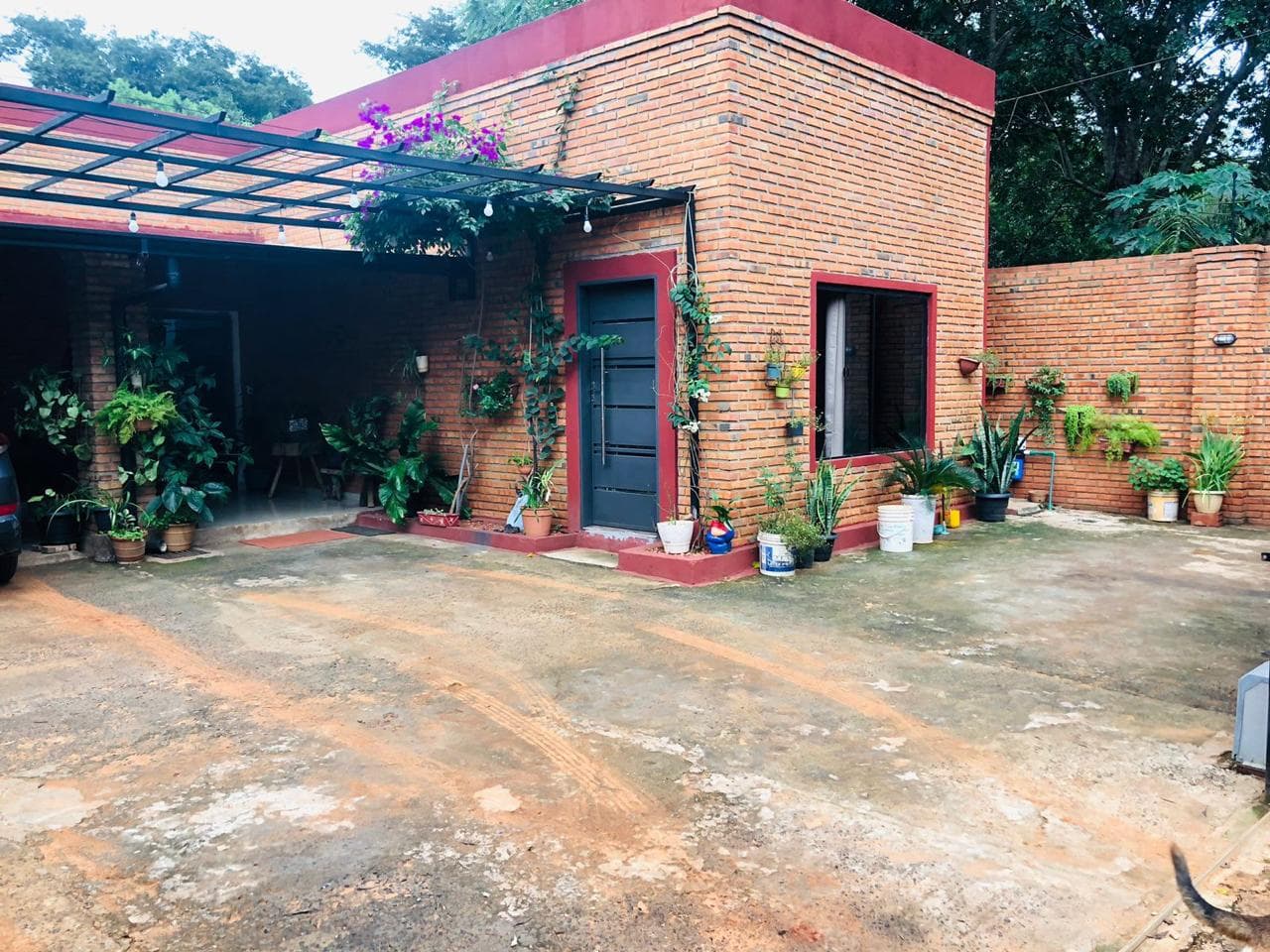En Venta Amplia Residencia en Luque, Zona Rakiura, foto 4