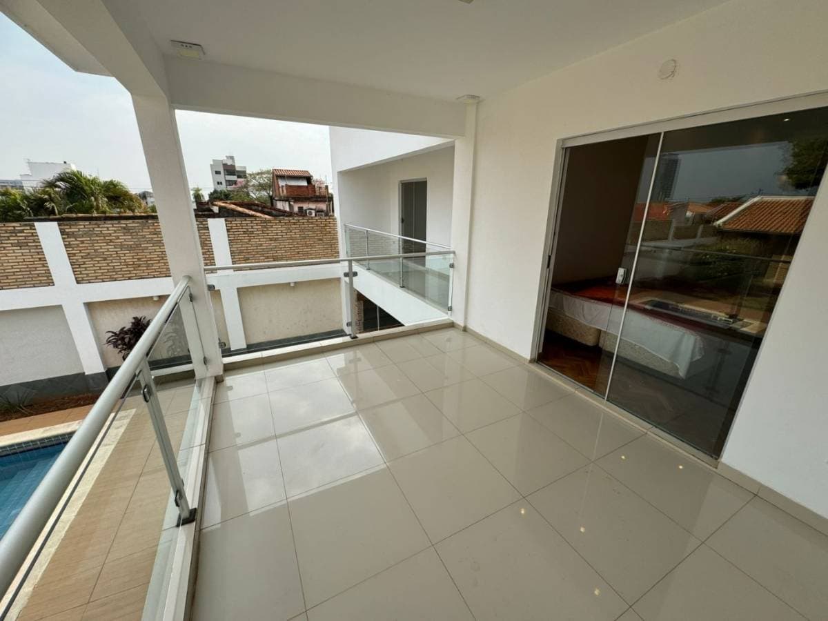 Hermosa residencia de 600m2 en barrio Jara — foto 5
