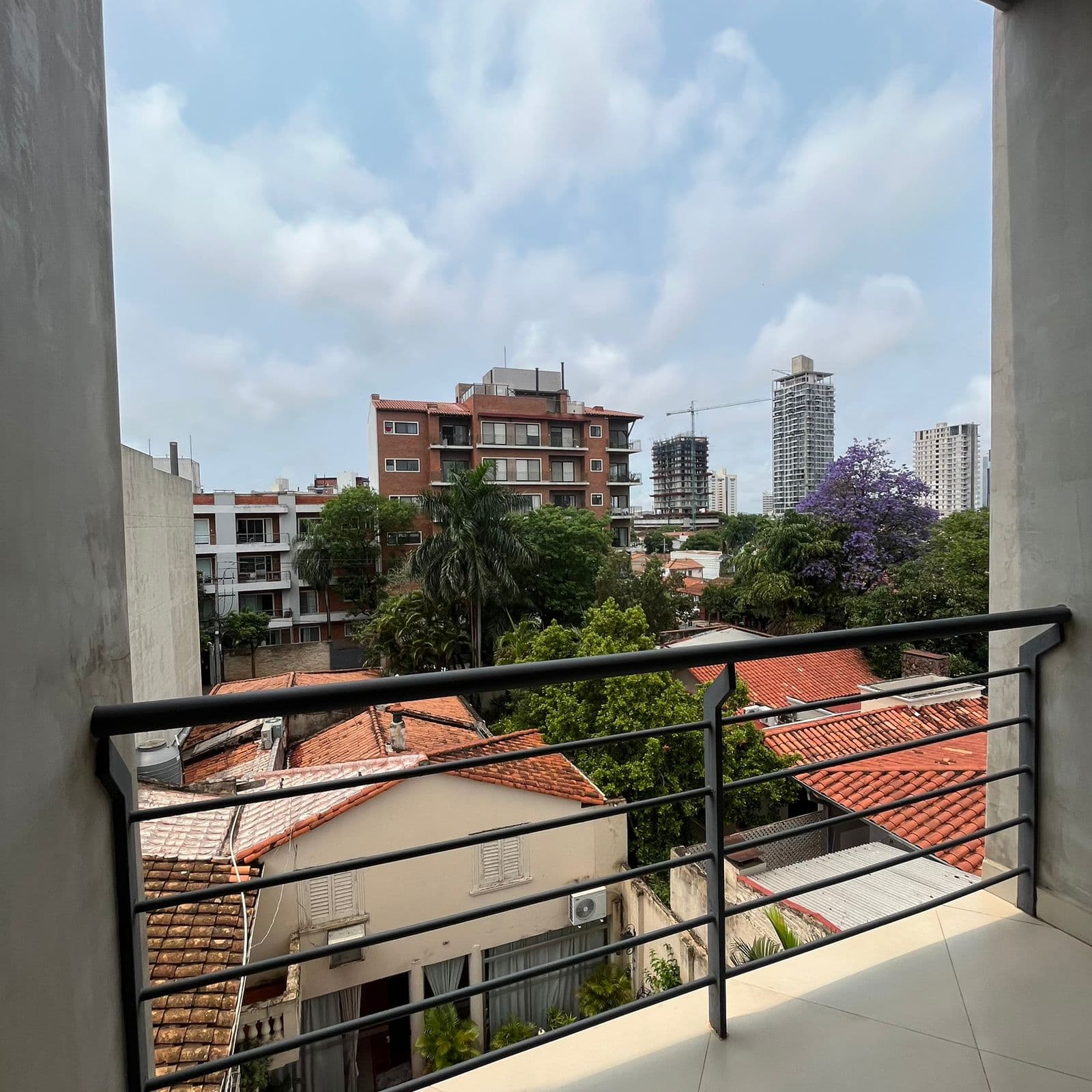 Departamento de dos dormitorios en barrio Las Lomas zona bcp — foto 1
