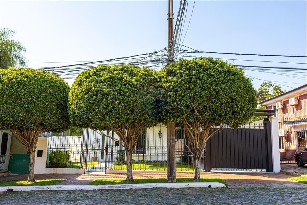 Casa en Venta en el Prestigioso Barrio Carmelitas, foto 3