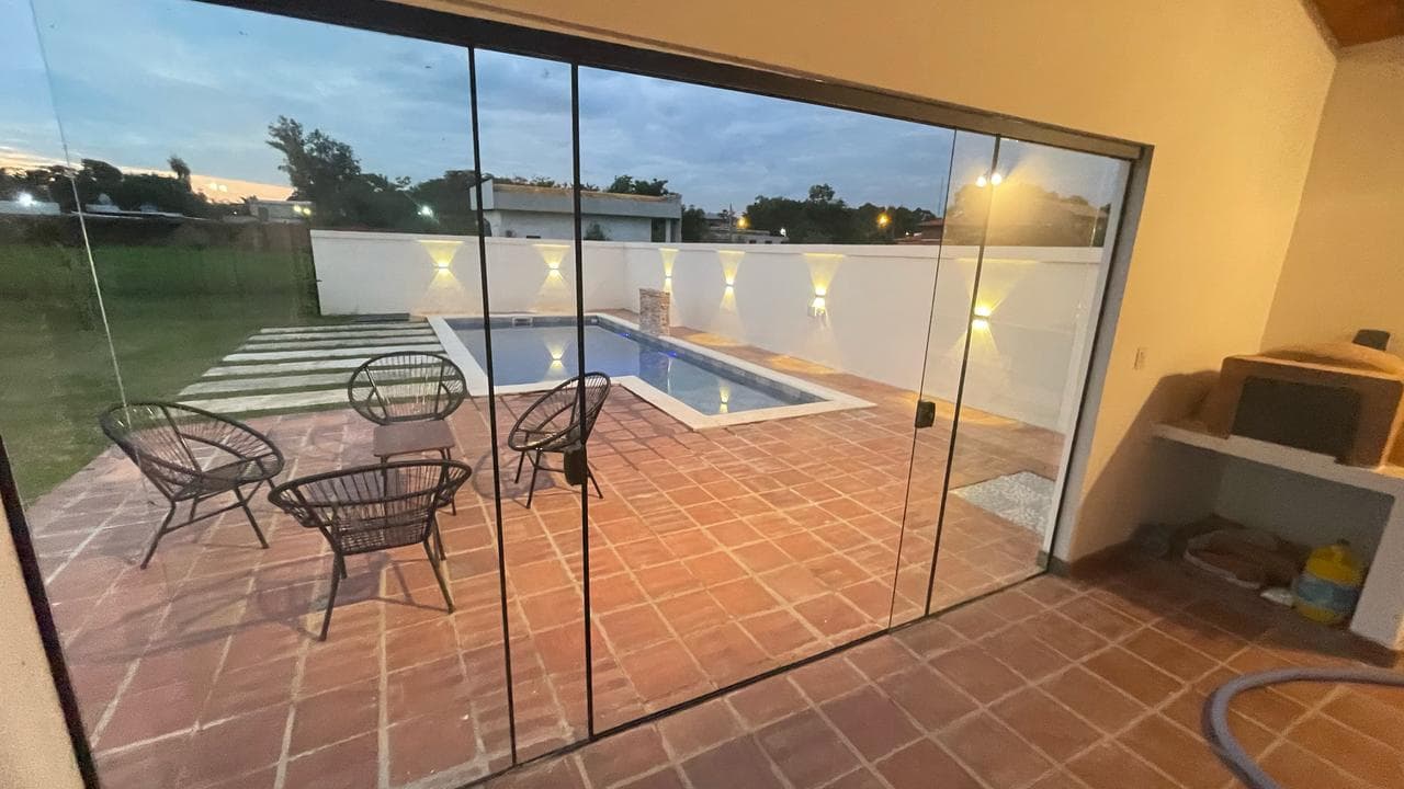 ¡VENDO CASA en barrio cerrado Puerta del Lago – San Bernardino!