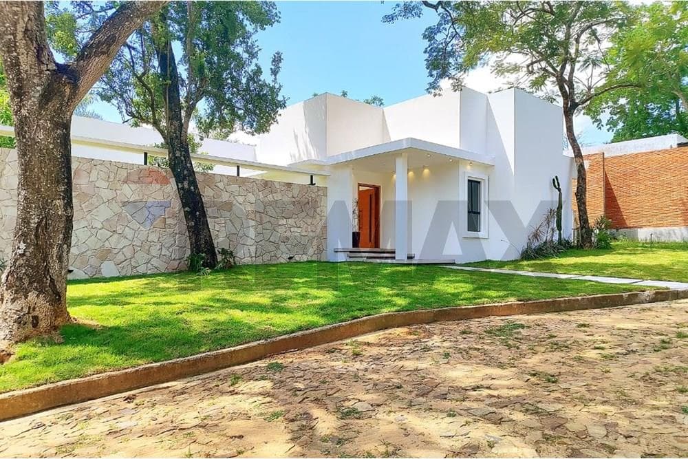 Casa - Venta - San Bernardino, Paraguay, foto 3