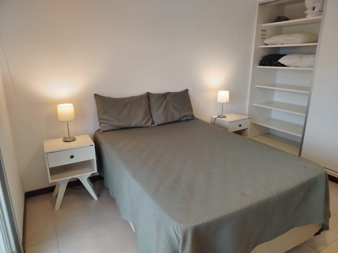 Departamenoto De 1 Dormitorio Zona Shopping Del Sol - Amoblado, foto 2