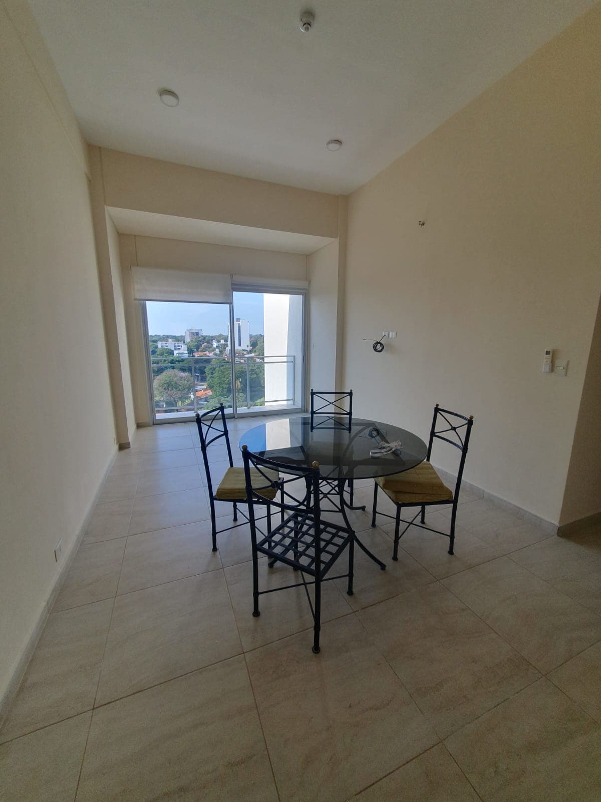 Vendo departamento de 2 dormitorios en forvm villamorra