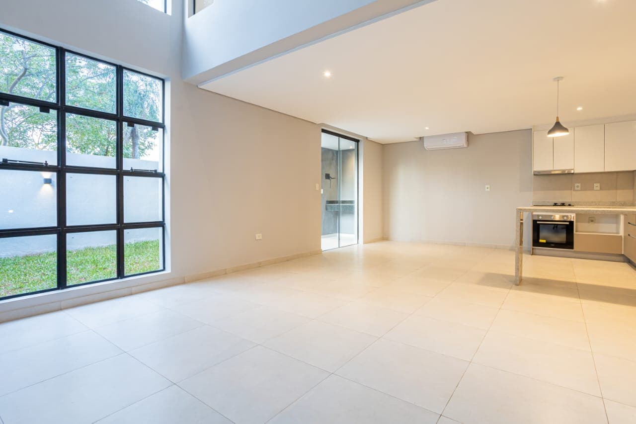 De casa tipo duplex a estrenar zona plaza madero Luque, foto 5