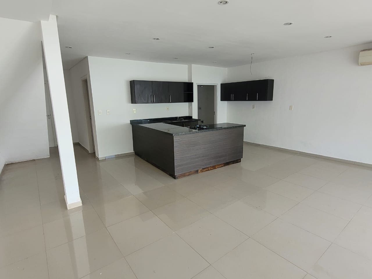 Duplex en alquiler– zona rakiura, Luque, foto 3