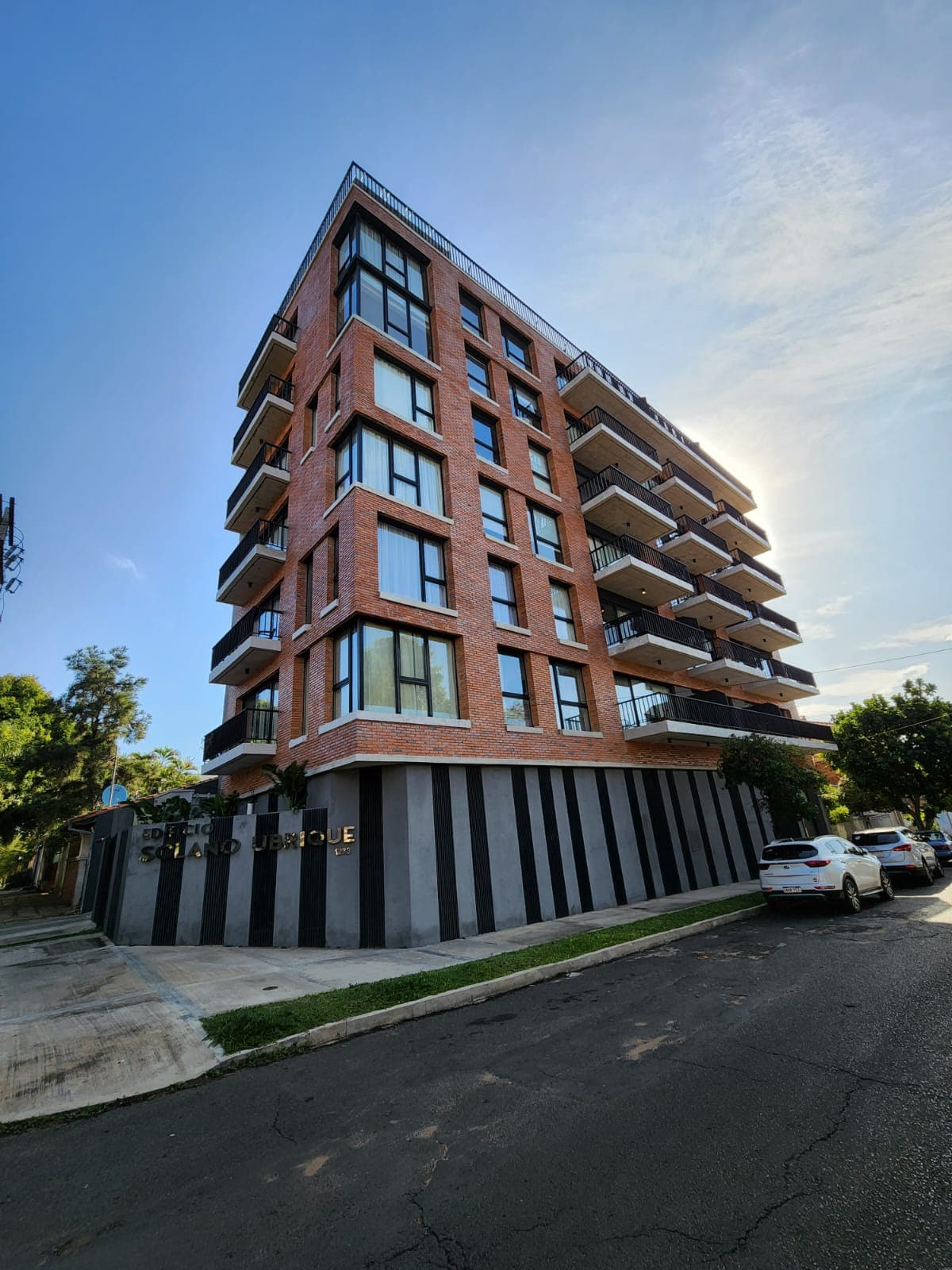 Zona colegio frances en venta departamento de 2 habitaciones barrio Jara