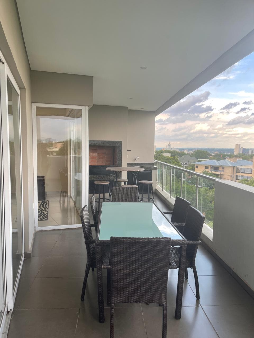 | Exclusivo departamento amoblado – Zona Boggiani | Edificio Santorini, foto 1