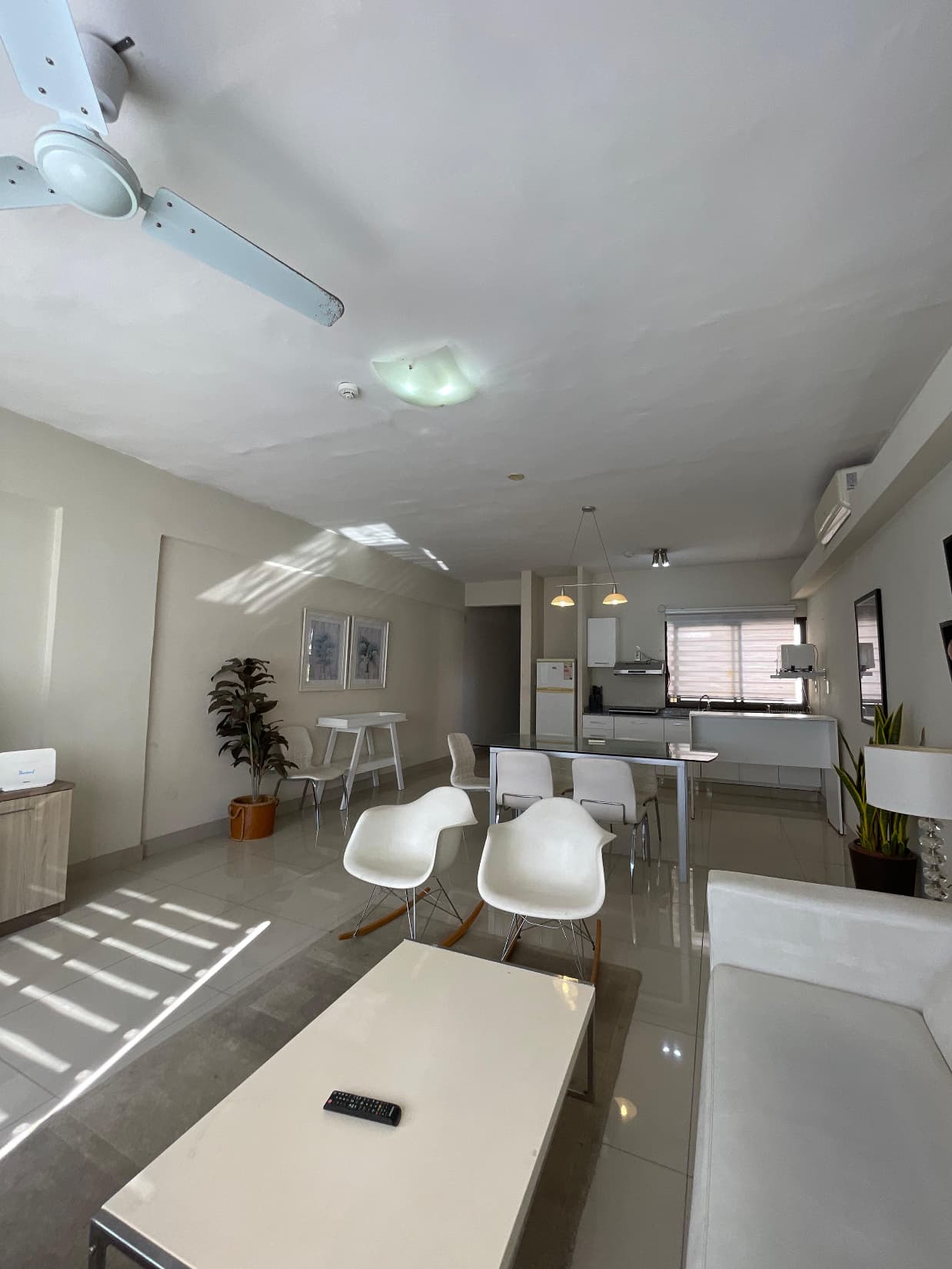 En alquiler departamento amoblado de 1 dormitorio zona Las Mercedes — foto 2